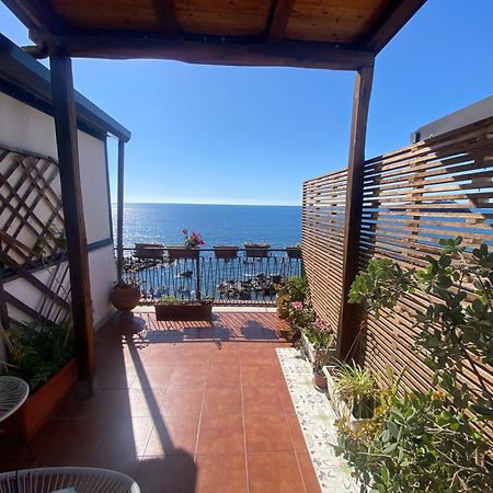 Teocle Beach Rooms Giardini Naxos Exterior foto
